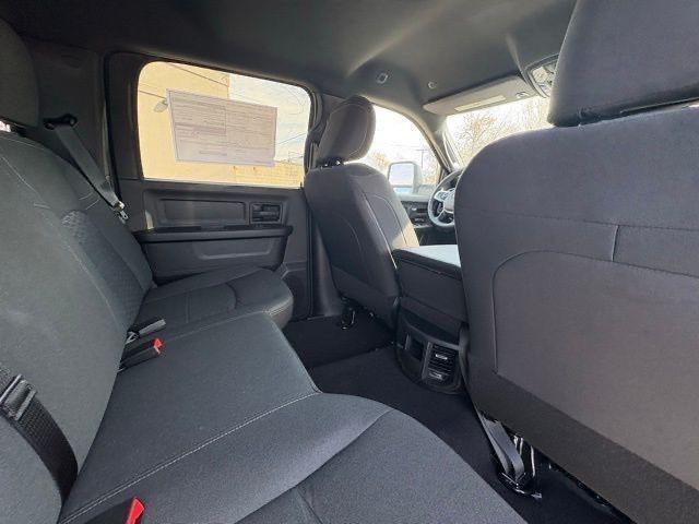 new 2025 Ram 3500 car, priced at $60,611