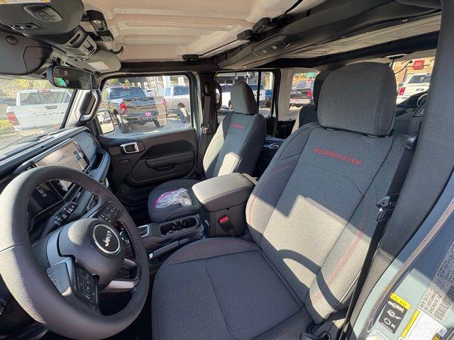 new 2025 Jeep Wrangler car, priced at $51,448