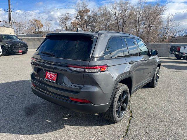 new 2025 Jeep Grand Cherokee car, priced at $45,112