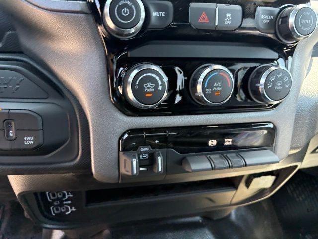 new 2025 Ram 3500 car, priced at $58,334