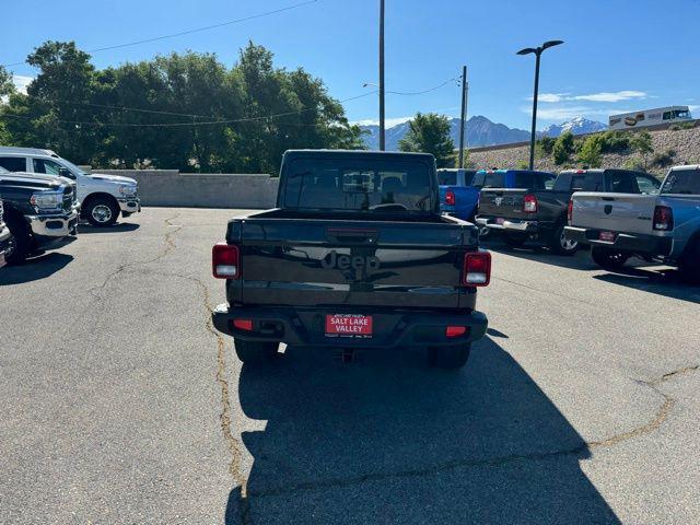 new 2024 Jeep Gladiator car, priced at $36,304