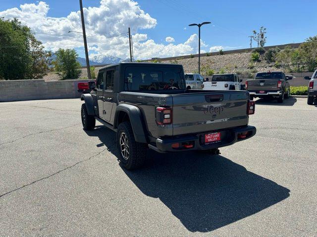 new 2024 Jeep Gladiator car, priced at $49,090