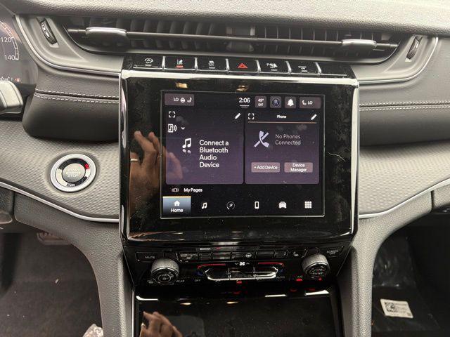 new 2025 Jeep Grand Cherokee L car, priced at $39,111