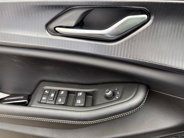 new 2025 Jeep Grand Cherokee L car, priced at $39,111