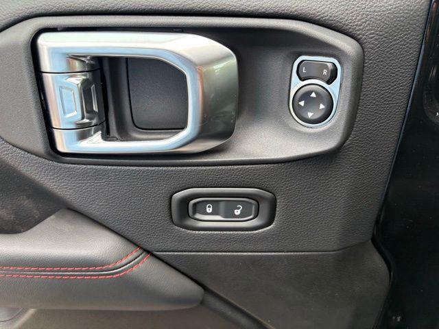 new 2025 Jeep Wrangler car, priced at $53,184