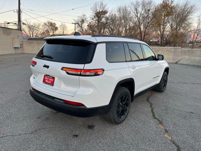 new 2025 Jeep Grand Cherokee L car, priced at $40,299