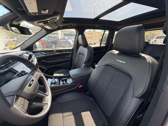 new 2025 Jeep Grand Cherokee 4xe car, priced at $59,086