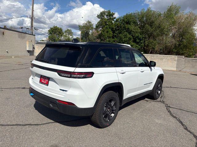 new 2025 Jeep Grand Cherokee 4xe car, priced at $59,086