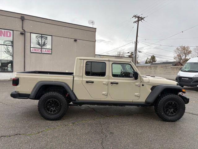 used 2022 Jeep Gladiator car, priced at $38,999