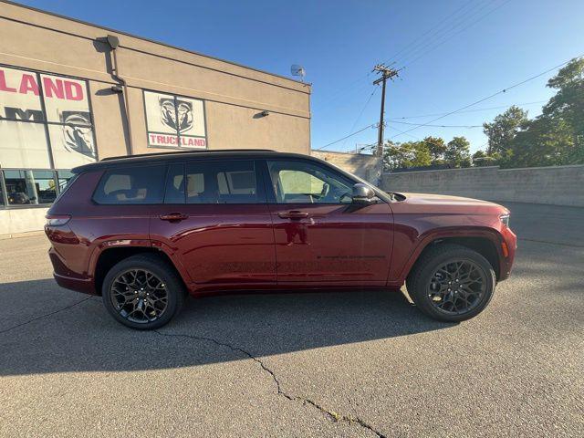 new 2025 Jeep Grand Cherokee L car, priced at $62,713