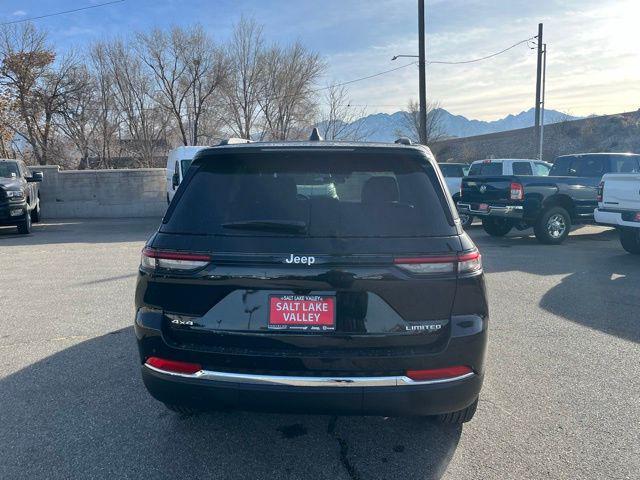 new 2025 Jeep Grand Cherokee car, priced at $40,553