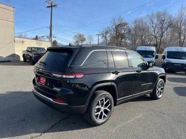 new 2025 Jeep Grand Cherokee car, priced at $40,553