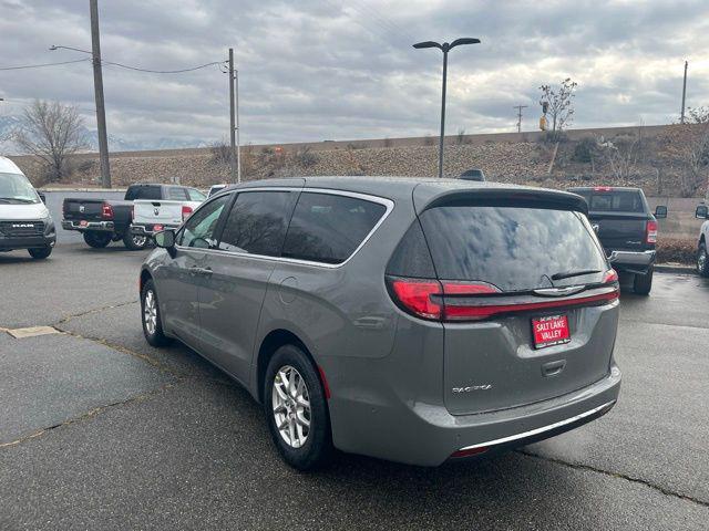 new 2025 Chrysler Pacifica car, priced at $38,055