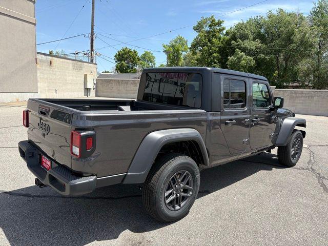 new 2025 Jeep Gladiator car, priced at $38,956