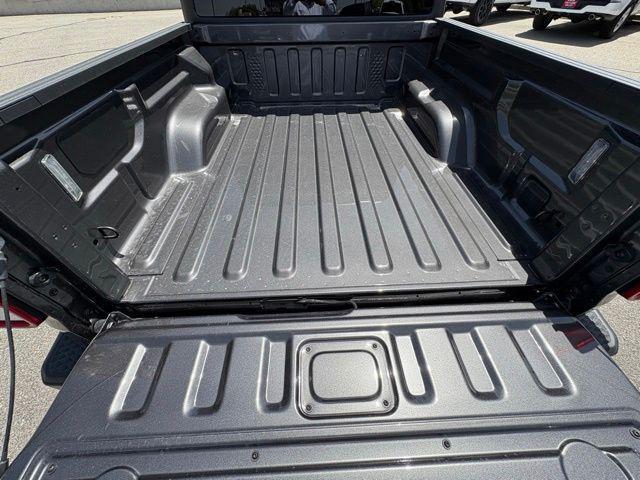 new 2025 Jeep Gladiator car, priced at $38,956