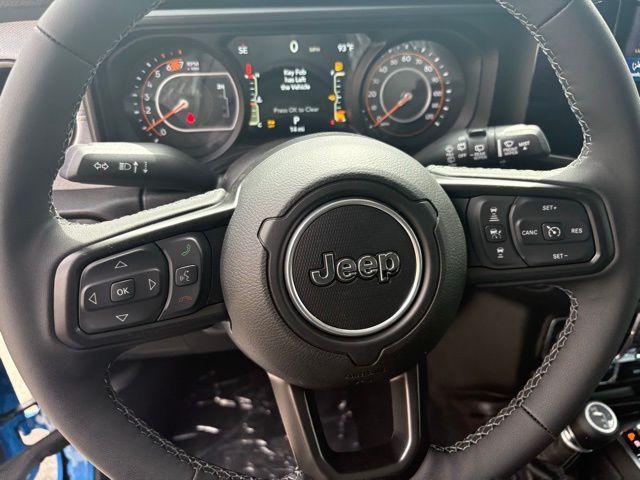 new 2025 Jeep Wrangler car, priced at $43,551