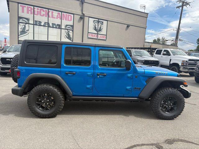 new 2025 Jeep Wrangler car, priced at $43,551