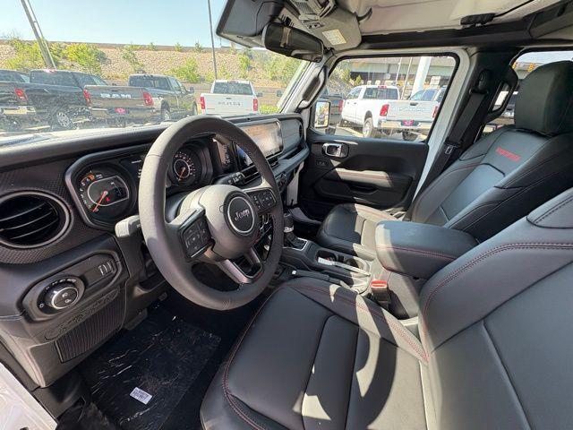 new 2025 Jeep Gladiator car, priced at $45,004