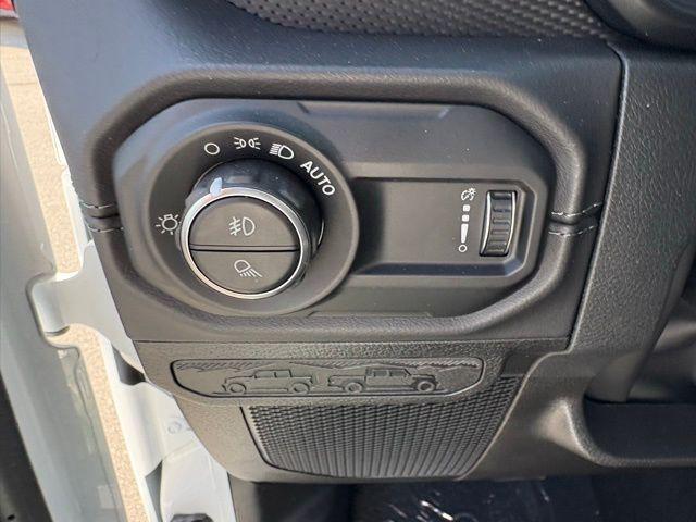new 2025 Jeep Gladiator car, priced at $45,004