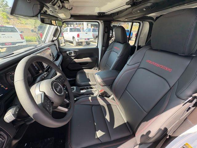 new 2025 Jeep Gladiator car, priced at $45,004