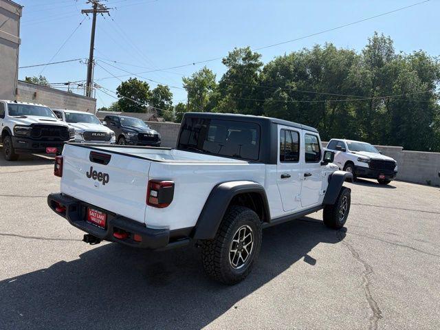 new 2025 Jeep Gladiator car, priced at $45,004