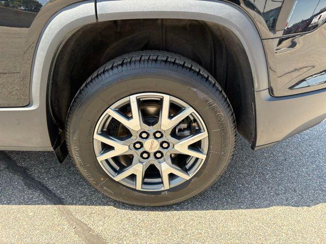 used 2023 GMC Acadia car, priced at $28,389