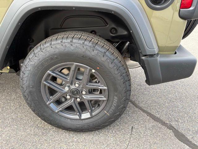 new 2025 Jeep Wrangler car, priced at $37,462