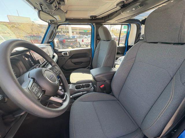 new 2025 Jeep Gladiator car, priced at $36,937