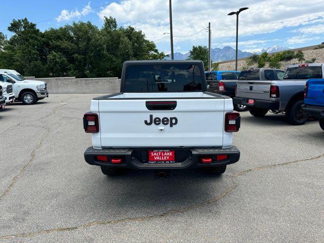 new 2024 Jeep Gladiator car, priced at $47,095