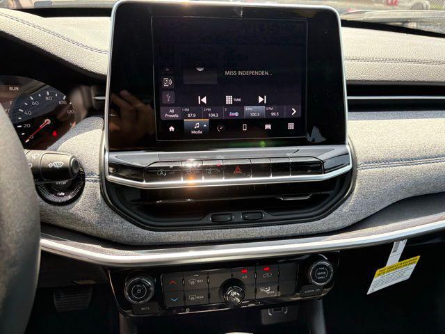 new 2025 Jeep Compass car, priced at $25,216