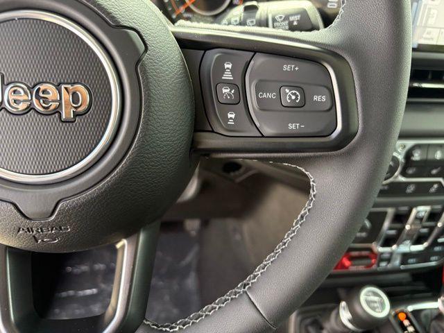 new 2025 Jeep Wrangler car, priced at $53,603