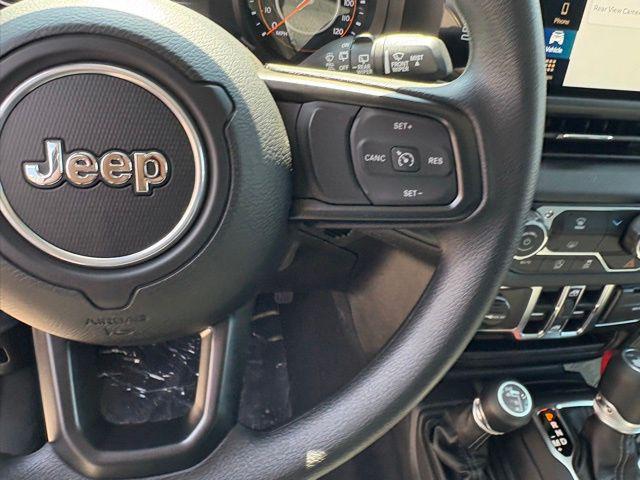 new 2025 Jeep Wrangler car, priced at $35,327