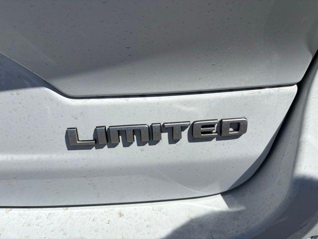 new 2025 Jeep Grand Cherokee car, priced at $40,512