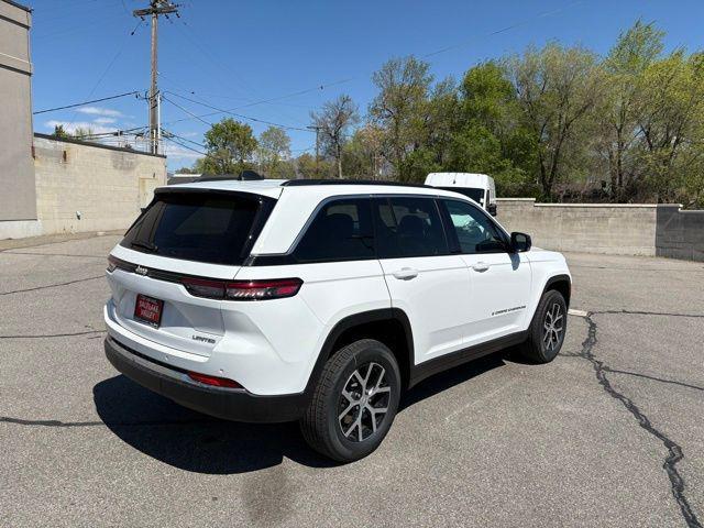 new 2025 Jeep Grand Cherokee car, priced at $40,512