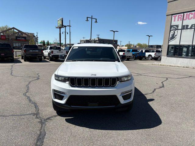 new 2025 Jeep Grand Cherokee car, priced at $40,512