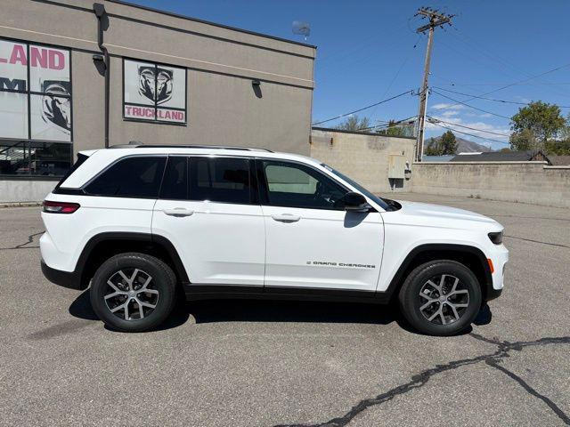 new 2025 Jeep Grand Cherokee car, priced at $40,512