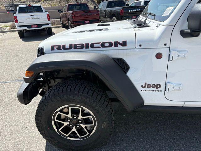 new 2025 Jeep Gladiator car, priced at $47,097