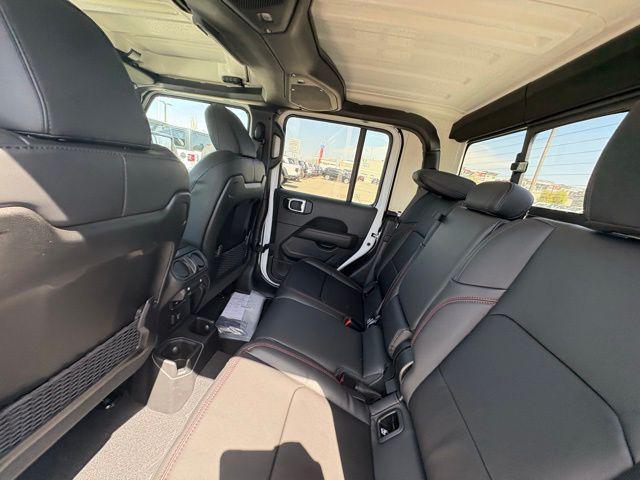 new 2025 Jeep Gladiator car, priced at $46,044