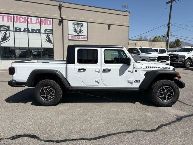 new 2025 Jeep Gladiator car, priced at $46,044