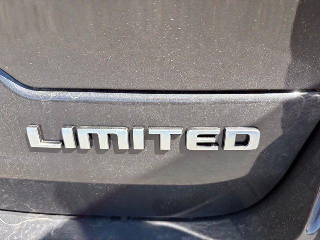 new 2025 Jeep Grand Cherokee car, priced at $40,752