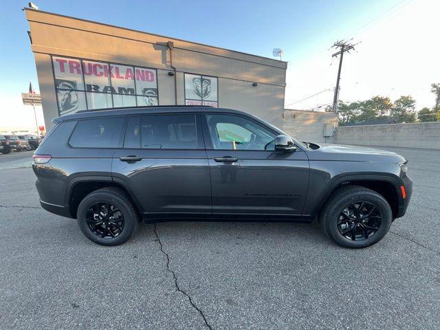 new 2025 Jeep Grand Cherokee L car, priced at $41,882