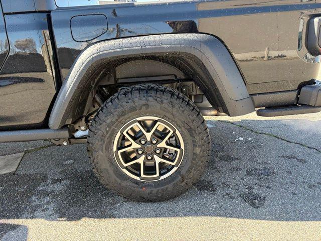 new 2025 Jeep Gladiator car, priced at $46,562
