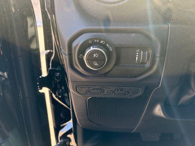 new 2025 Jeep Gladiator car, priced at $46,562