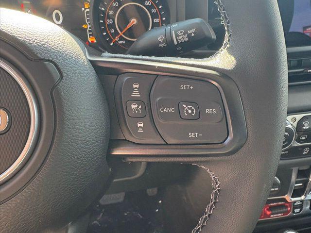 new 2025 Jeep Gladiator car, priced at $46,662