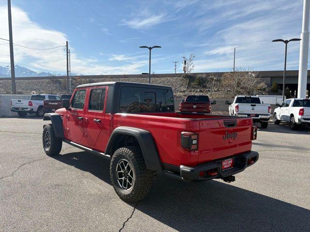 new 2025 Jeep Gladiator car, priced at $47,683