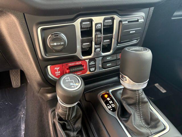 new 2025 Jeep Gladiator car, priced at $46,662