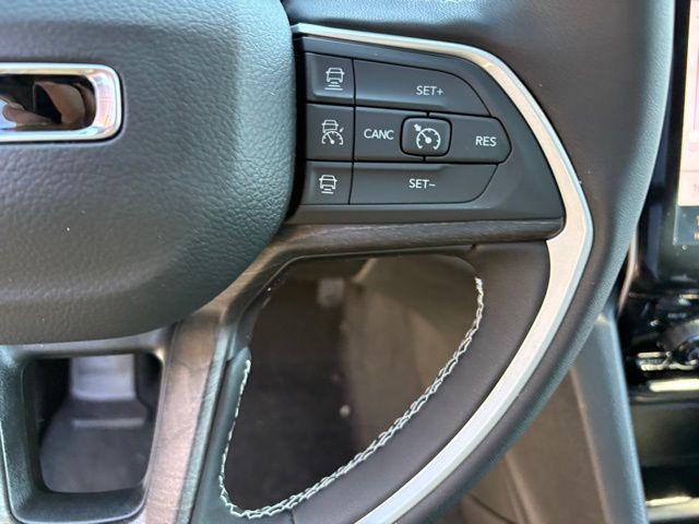 new 2025 Jeep Grand Cherokee car, priced at $44,793