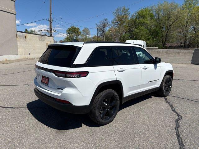 new 2025 Jeep Grand Cherokee car, priced at $44,793