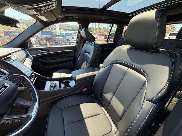 new 2025 Jeep Grand Cherokee car, priced at $44,793
