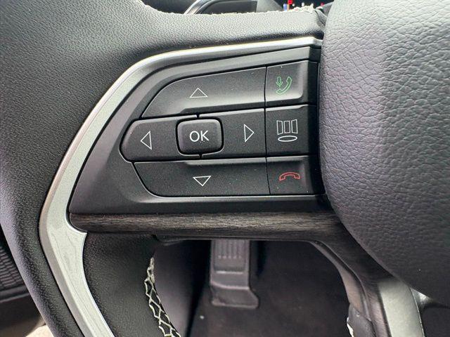 new 2025 Jeep Grand Cherokee L car, priced at $42,809